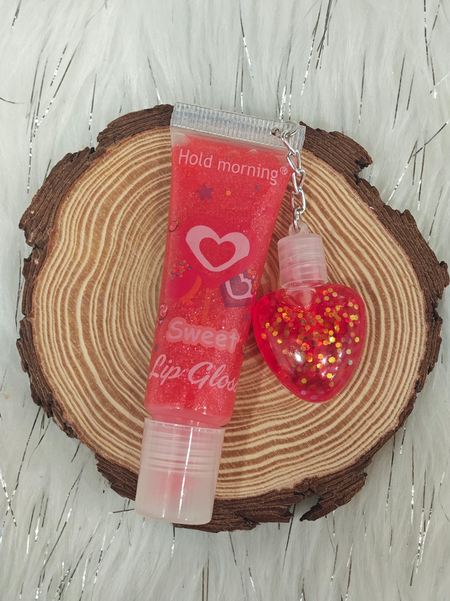 1 Lip Gloss Llavero de corazón 💫| ¡Tu brillo favorito siempre contigo!